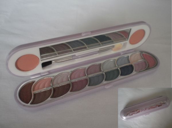 Estojo de Sombras c/ blush (ref. MK-1151)